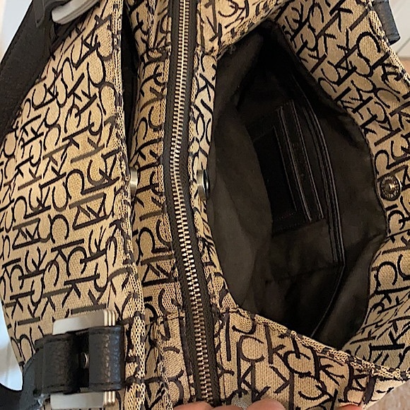 Calvin Klein 3 Compartment Purse - Picture 9 of 11